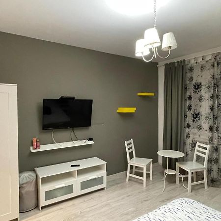 Centru Charming New Apartament Piata Universitate Apartman Bukarest Kültér fotó